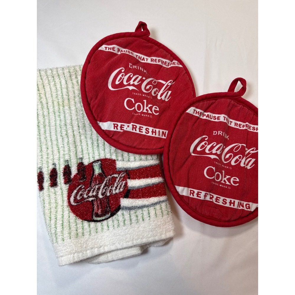 Vintage Coca-Cola Kitchen Set 2 Pot Holders and 1 Hand Towel Red Retro Coke